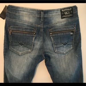 🆕Men’s 32x34 Designer Buffalo David Bitton Jeans!
